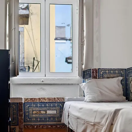 The Blue House - Lively Bairro Alto *